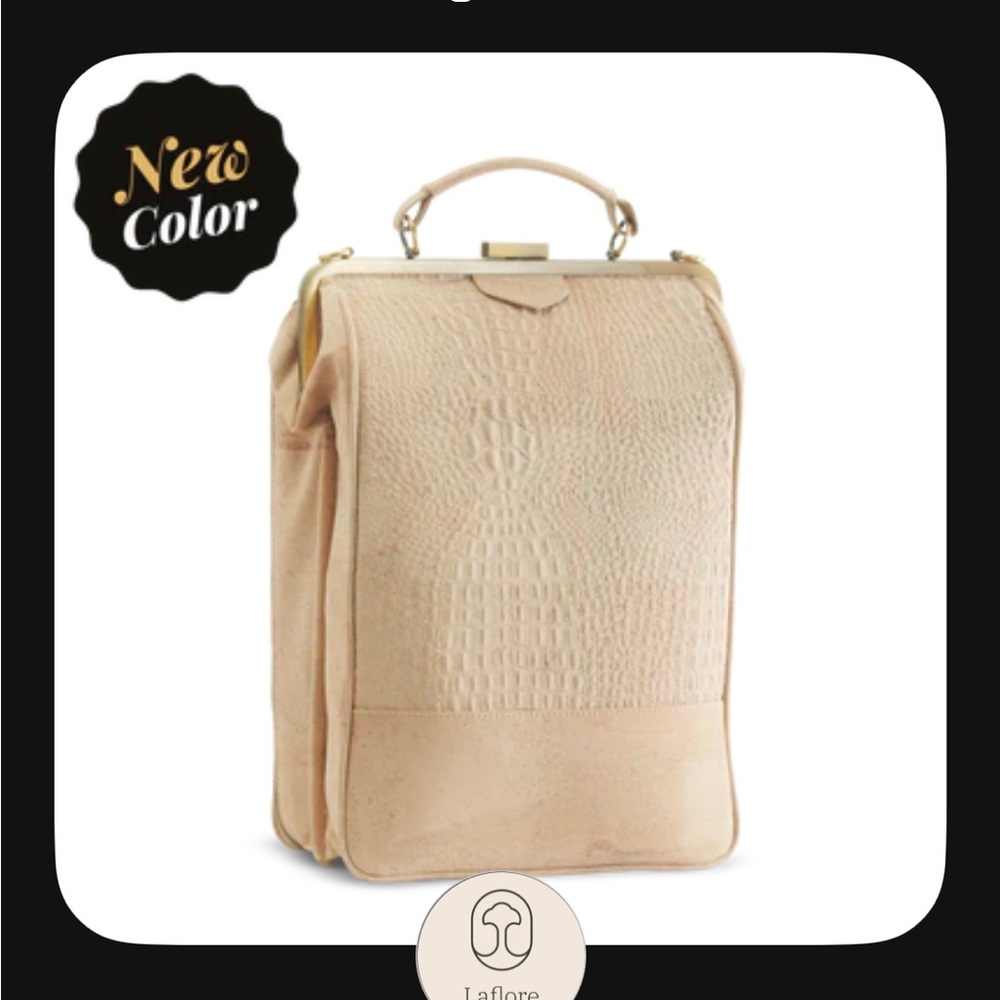 NEW LaFlore Bobobark Convertable backpack